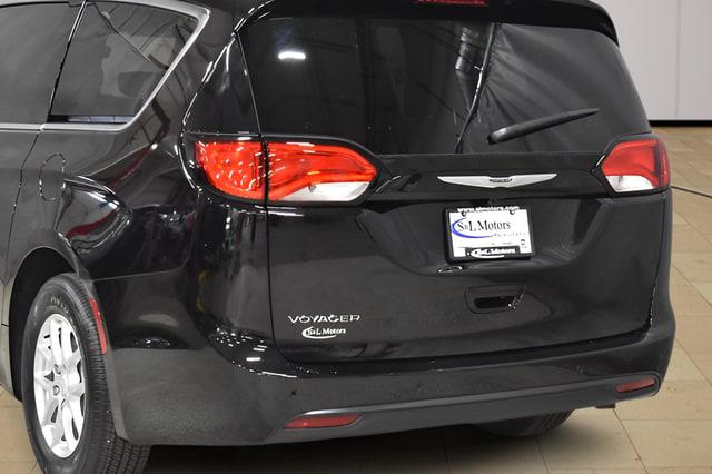 2026 Chrysler Voyager LX