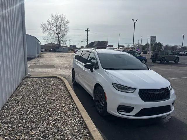 2026 Chrysler Pacifica PACIFICA SELECT