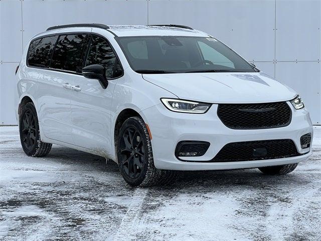 2026 Chrysler Pacifica PACIFICA SELECT AWD