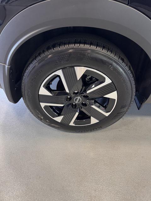 2025 Nissan Kicks SV Intelligent AWD
