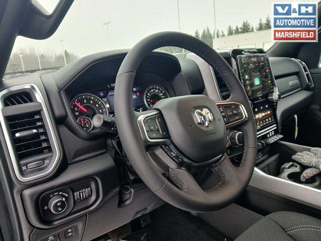 2026 Ram 1500 Big Horn Crew Cab 4x4 57 Box