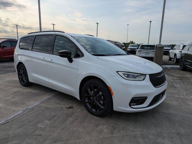 2026 Chrysler Pacifica PACIFICA LIMITED