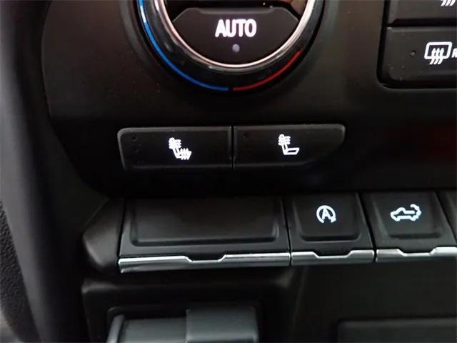 2020 Chevrolet Silverado 1500 4WD Crew Cab Short Bed RST