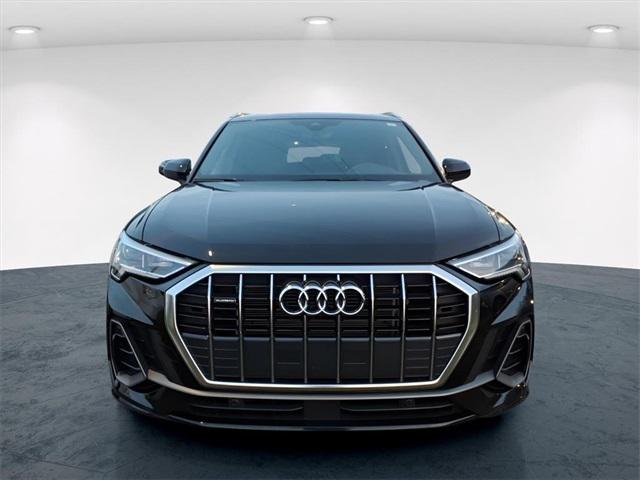 2025 Audi Q3 Premium 45 TFSI S line quattro Tiptronic 2025 Audi Q3 Premium 45 TFSI S line quattro Tiptronic