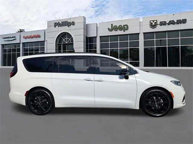 2026 Chrysler Pacifica PACIFICA LIMITED