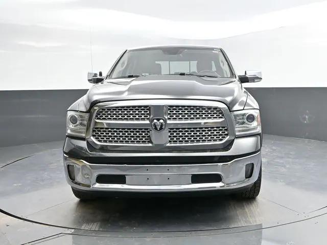 2017 RAM 1500 Laramie Crew Cab 4x4 57 Box 2017 RAM 1500 Laramie Crew Cab 4x4 57 Box