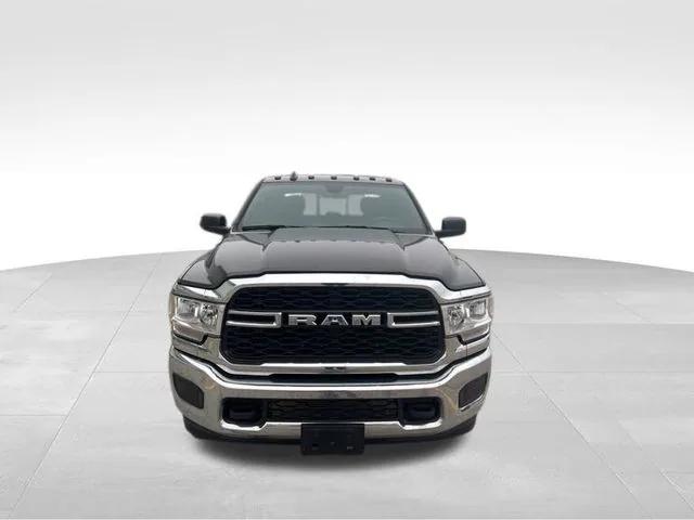 2022 RAM 2500 Tradesman Crew Cab 4x4 64 Box