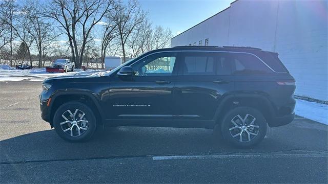 2025 Jeep Grand Cherokee GRAND CHEROKEE LIMITED 4X4