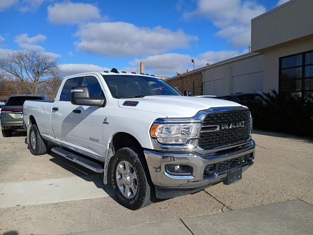 2024 RAM 3500 Big Horn Crew Cab 4x4 8 Box