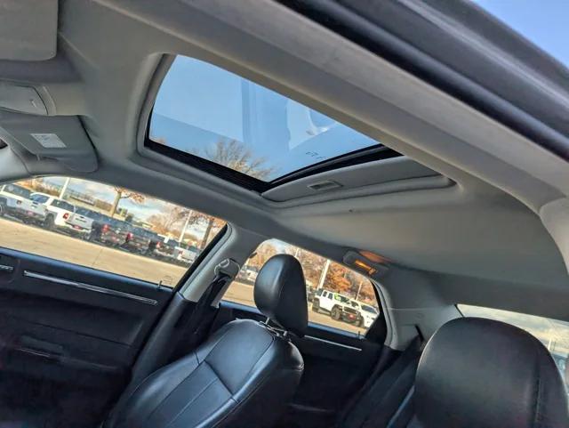 2010 Chrysler 300 Limited 2010 Chrysler 300 Limited