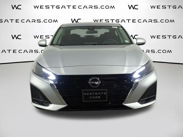 2023 Nissan Altima SV FWD