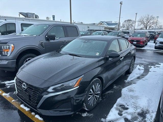 2023 Nissan Altima SV FWD