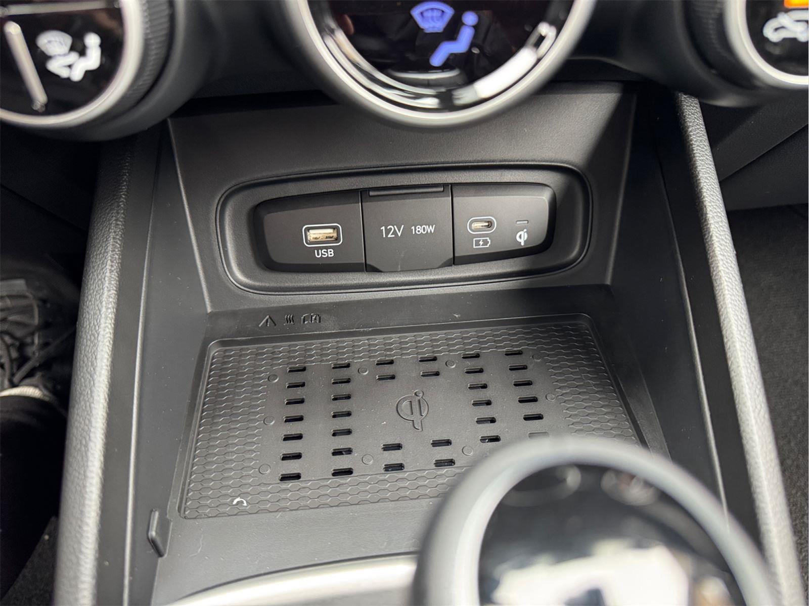 2026 Hyundai Venue SEL - Photo 23