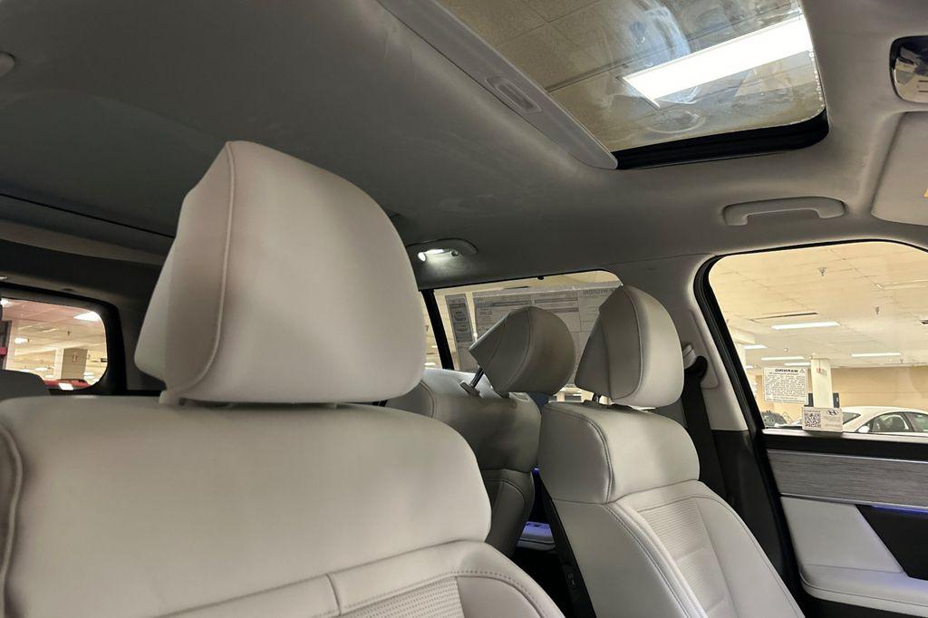 2025 Hyundai Santa Fe Calligraphy - Photo 17