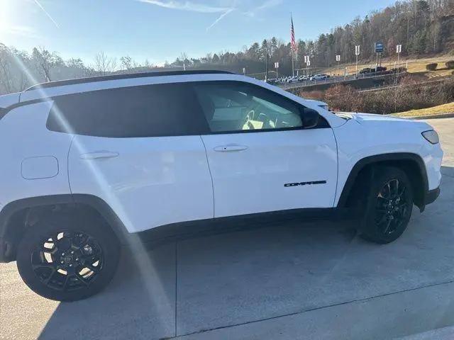 2026 Jeep Compass Latitude Altitude