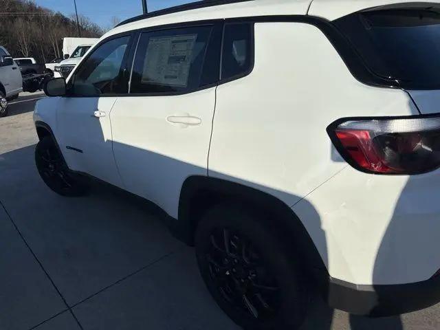 2026 Jeep Compass Latitude Altitude