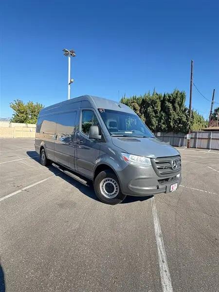 2019 Mercedes-Benz Sprinter 2500 High Roof V6