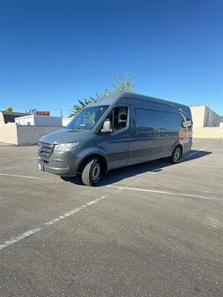 2019 Mercedes-Benz Sprinter 2500 High Roof V6