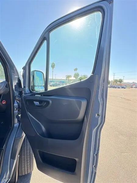 2019 Mercedes-Benz Sprinter 2500 High Roof V6