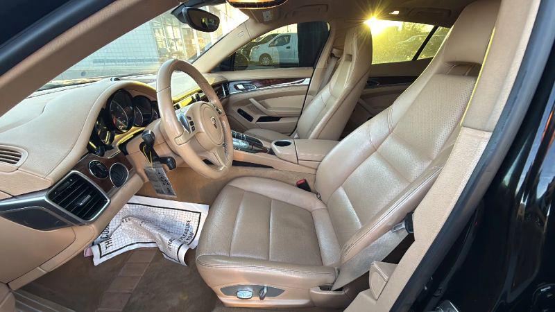 2013 Porsche Panamera 4