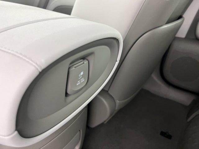 2026 Hyundai Palisade Limited - Photo 9