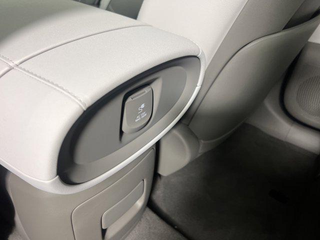 2026 Hyundai Palisade Limited - Photo 8