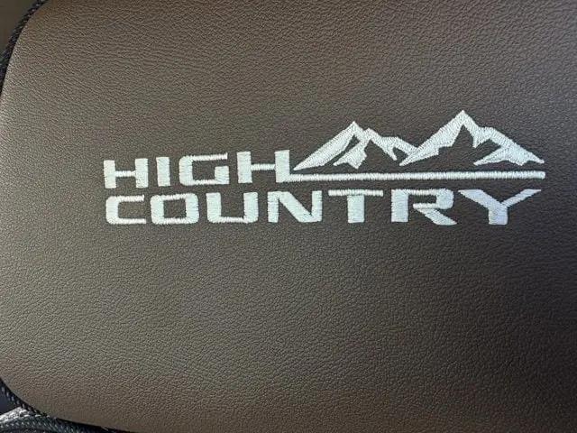 2026 Chevrolet Suburban High Country, 4WD