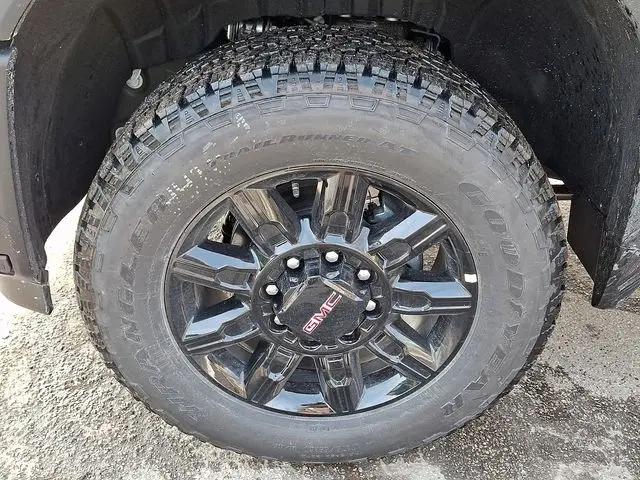 2026 GMC Sierra 3500HD Crew Cab, Long Bed, AT4, 4WD