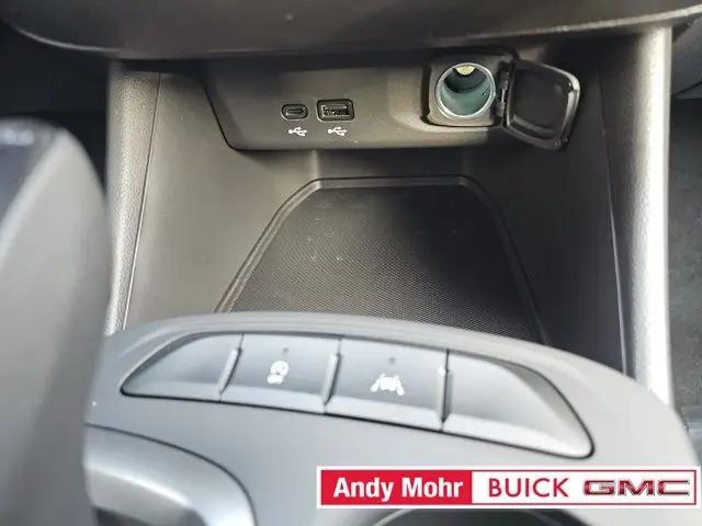 2026 Buick NV Preferred FWD