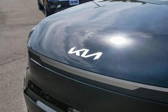 2026 Kia EV9 Wind