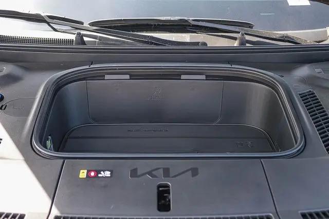 2026 Kia EV9 Wind