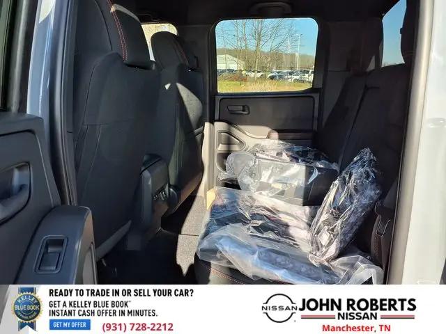2026 Nissan Frontier Crew Cab PRO-4X 4x4