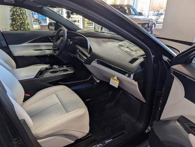 2026 Cadillac iQ Signature Sport AWD