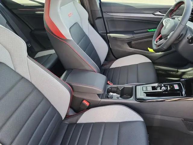 2026 Volkswagen Golf GTI Autobahn