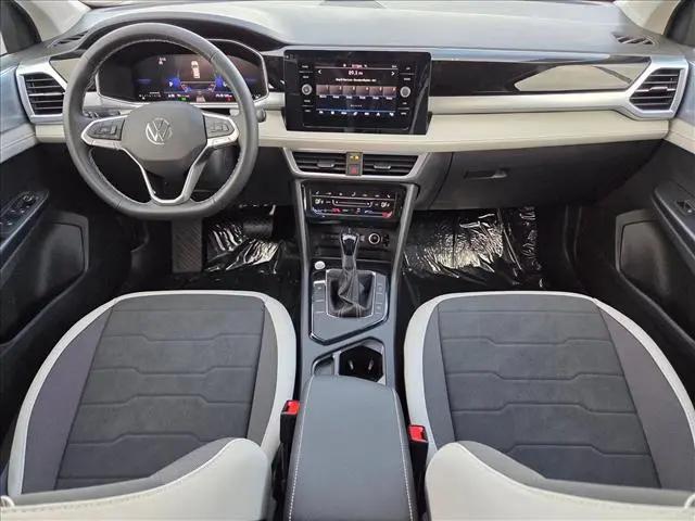 2026 Volkswagen Taos SE