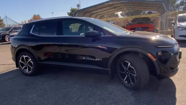 2026 Chevrolet Equinox LT 2