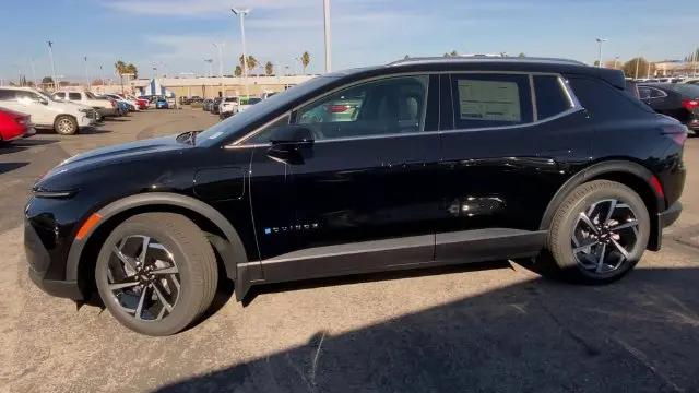 2026 Chevrolet Equinox LT 2