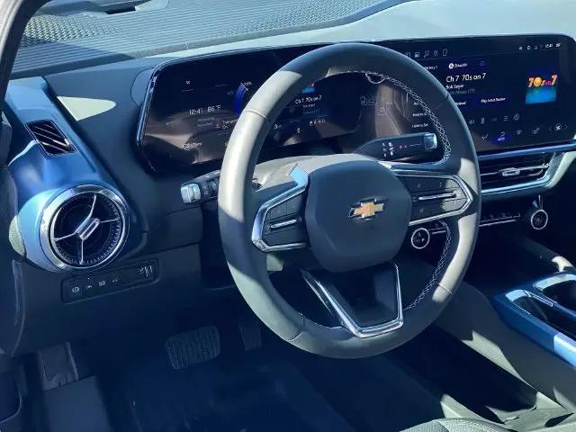 2026 Chevrolet Equinox LT 2