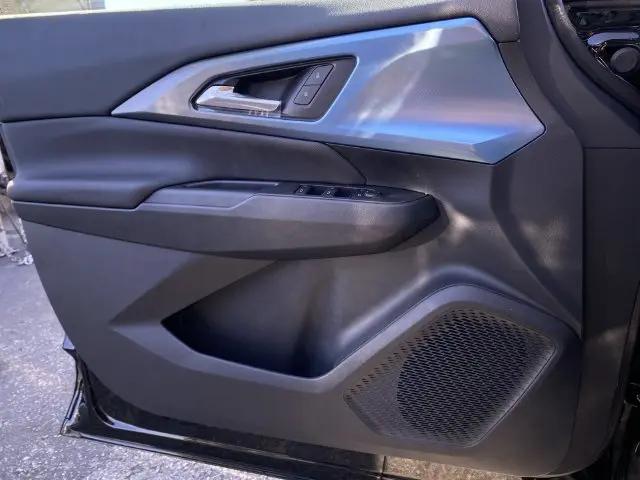 2026 Chevrolet Equinox LT 2