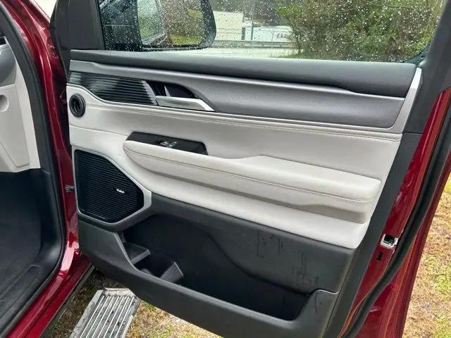 2025 Jeep Wagoneer Series III 4x4