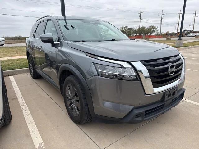 2022 Nissan Pathfinder SV 2WD 2022 Nissan Pathfinder SV 2WD