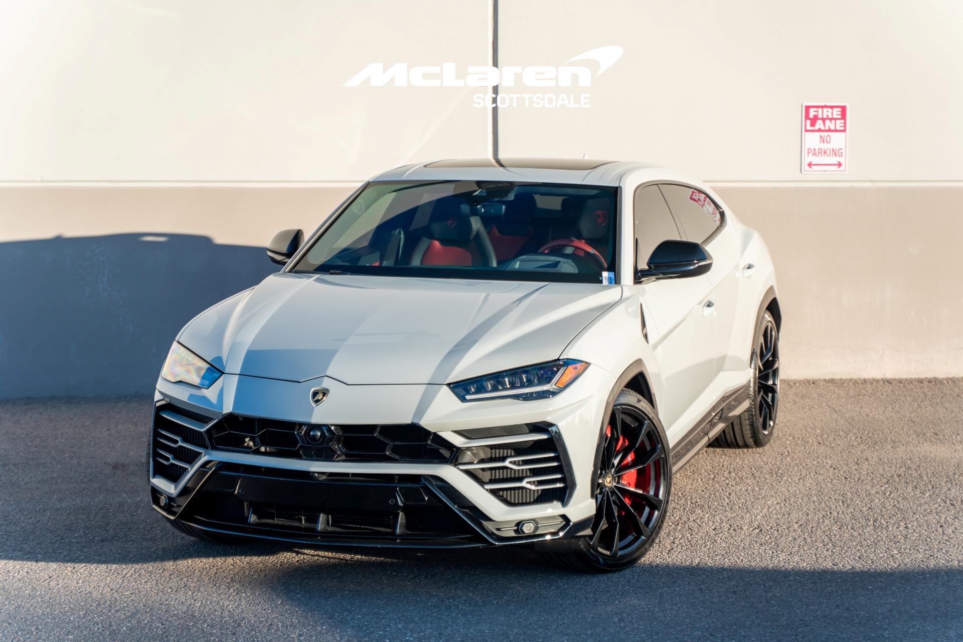 /2021 Lamborghini Urus