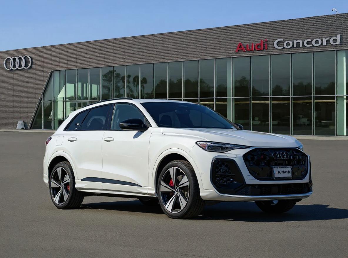 Glacier White Metallic 2025 Audi SQ5 3.0T quattro Premium Plus AWD SUV / Crossover All-Wheel Drive Automatic