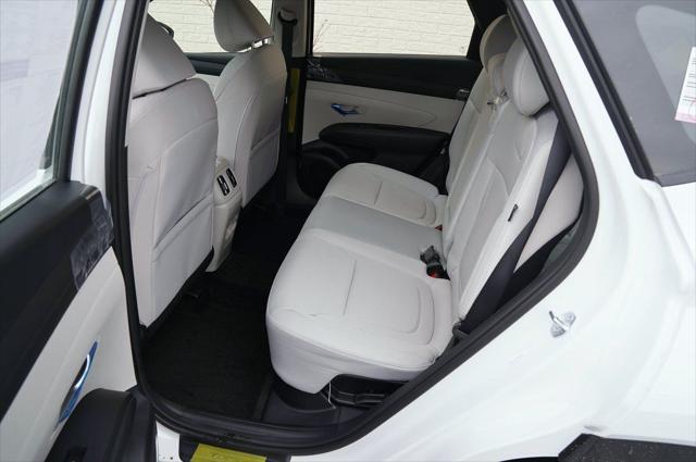 2026 Hyundai Tucson Hybrid Blue SE