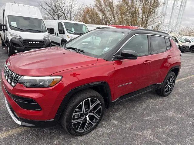 2025 Jeep Compass Limited 4x4 for sale in Davenport, IA