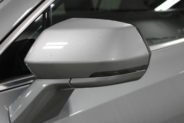 2024 Cadillac XT4 AWD Premium Luxury