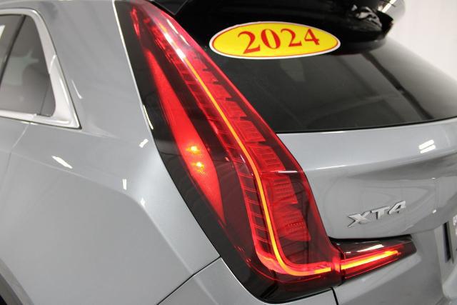 2024 Cadillac XT4 AWD Premium Luxury