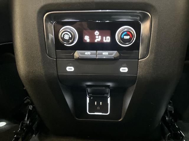 2022 Chevrolet Suburban 4WD Z71