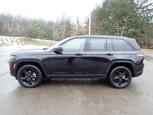 2023 Jeep Grand Cherokee Altitude 4x4