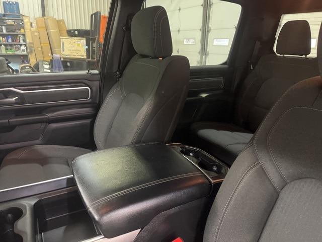 2019 Ram 1500 Big Horn/Lone Star Crew Cab 4x4 5'7" Box